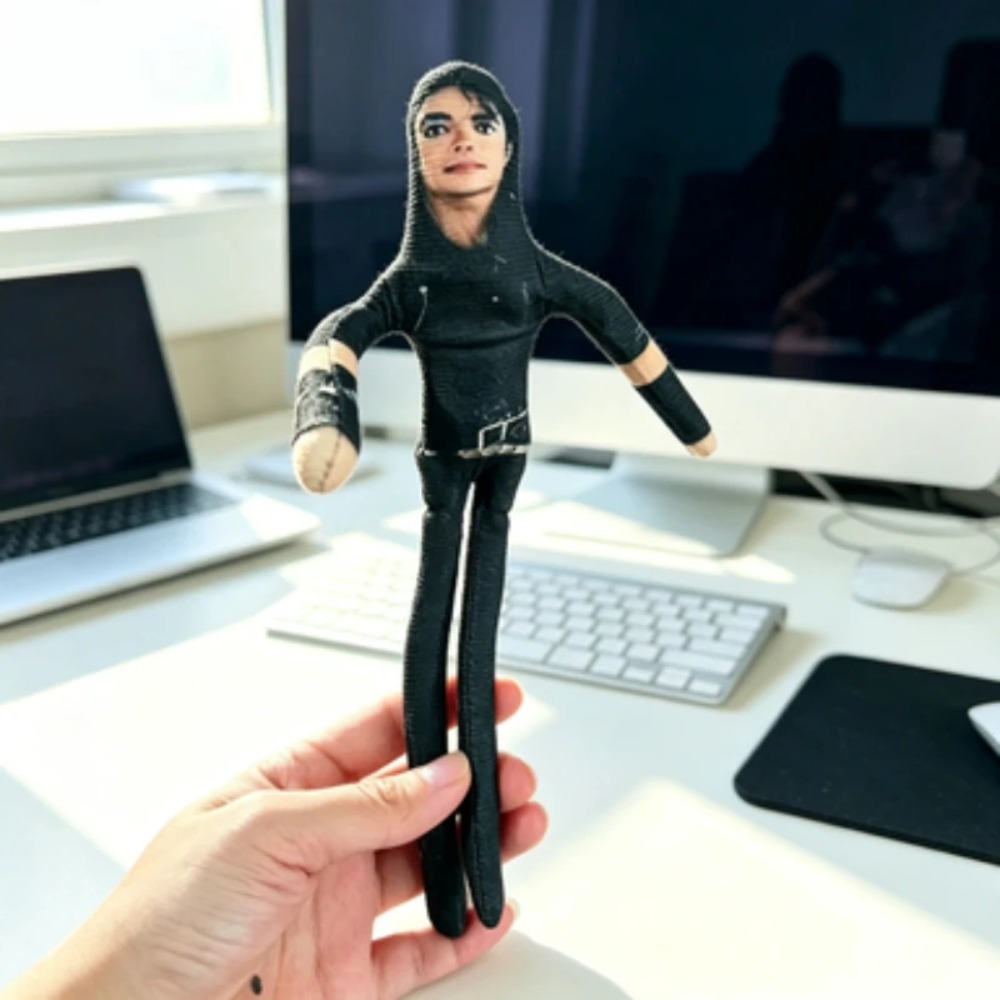 Michael Jackson Movable Joint  - Tech Home Accessories 评论和价格