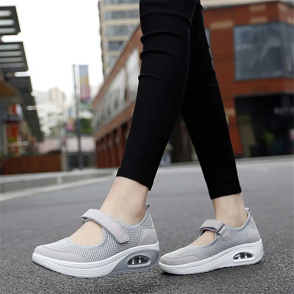 36-41 Demi-season Colored Snea - Tech Accessories Names 评论和价格